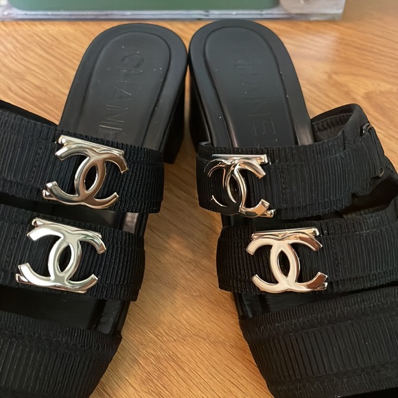 Brand new Chanel cloth Mules - Picture 5 of 10